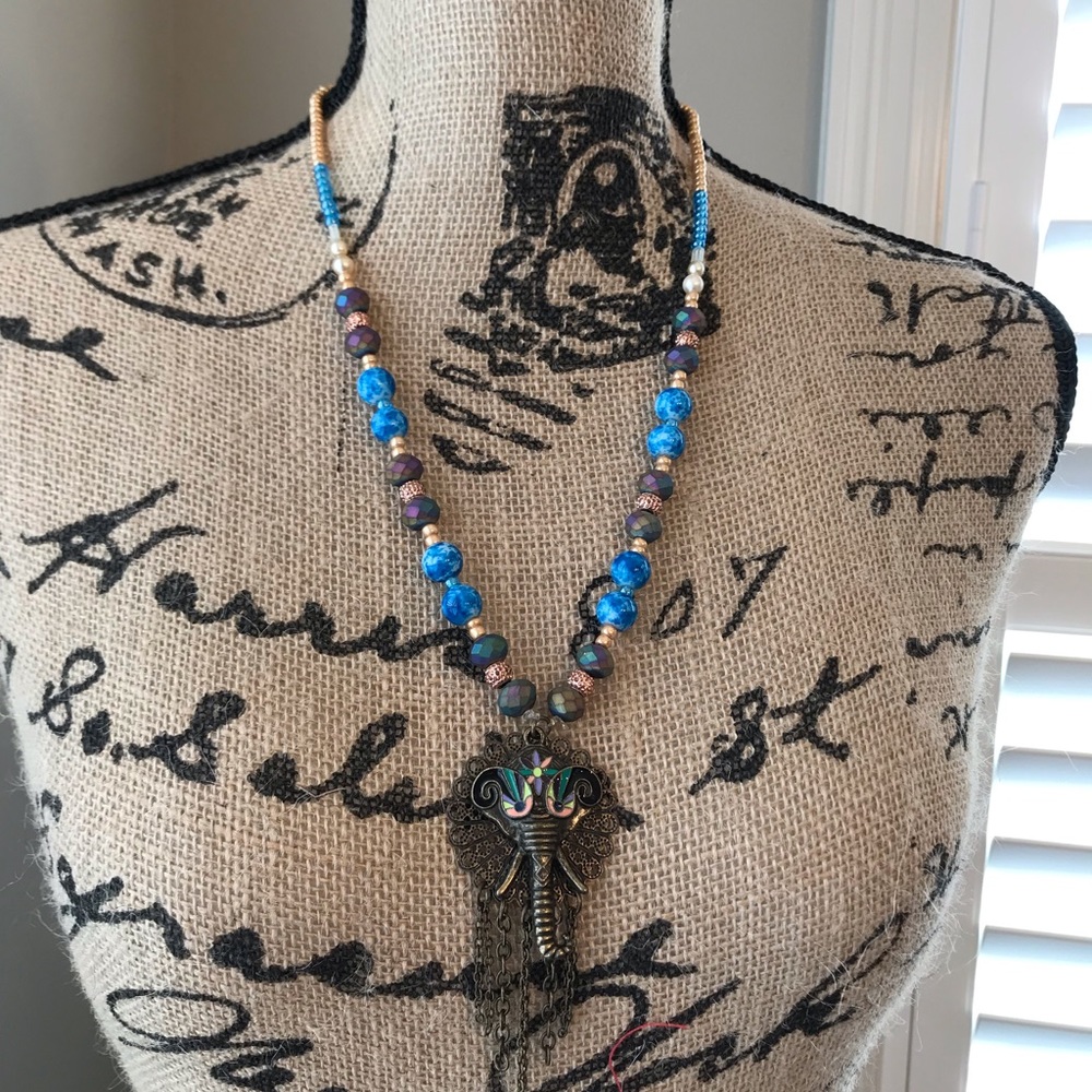 Handmade Glass bead necklace w/elephant 24”